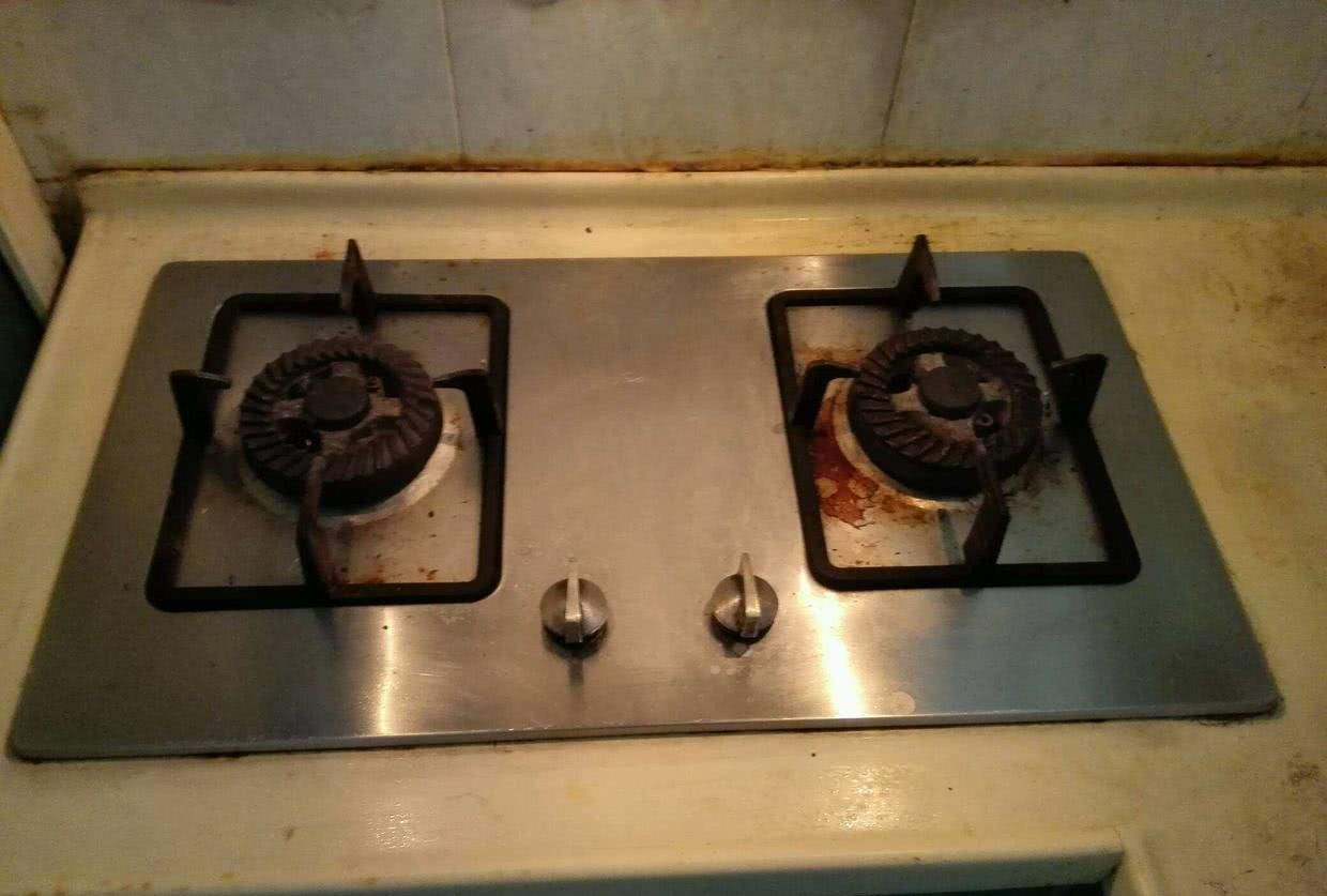 煤气出红火有什么危害