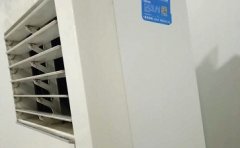 壁挂美的空调电源指示灯闪问题代表了什么
