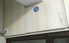 美的空调提示e1修理